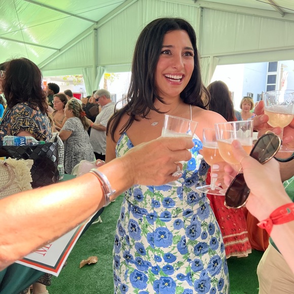 Meet the Posher - Picture 1 of 1